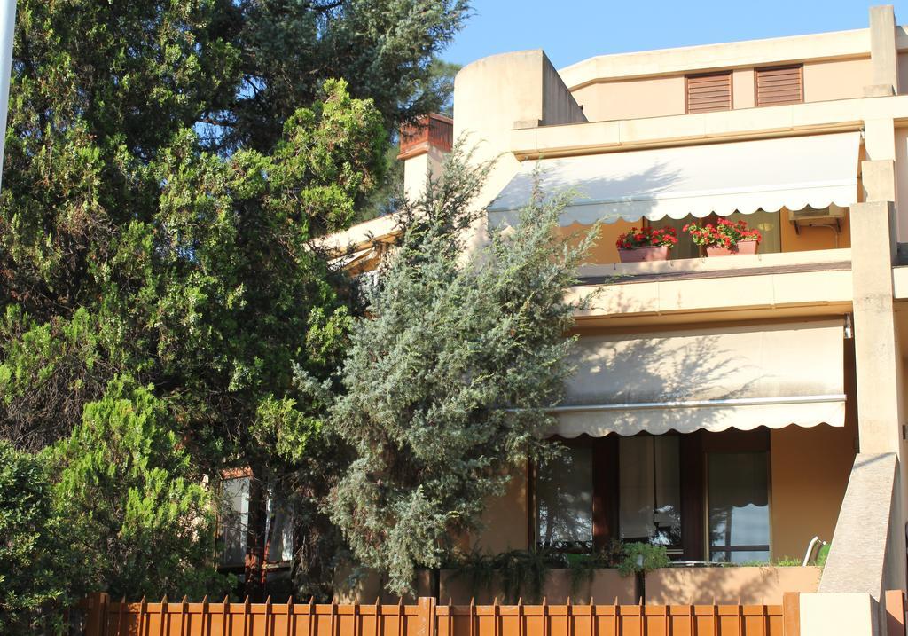 La Tuia E Il Tasso Bed & Breakfast Cagliari Exterior foto